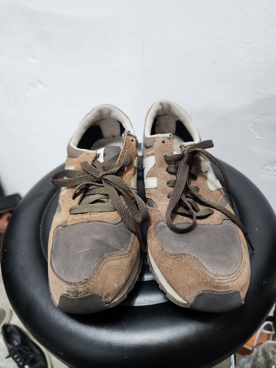 뉴발란스 브라운 스웨이드 운동화 상품이미지3