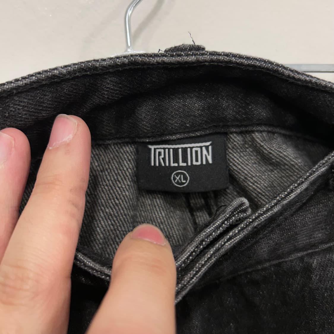 트릴리온 워시드 흑청 집업 자켓 & 카고 와이드팬츠 데님 셋업 상품이미지8