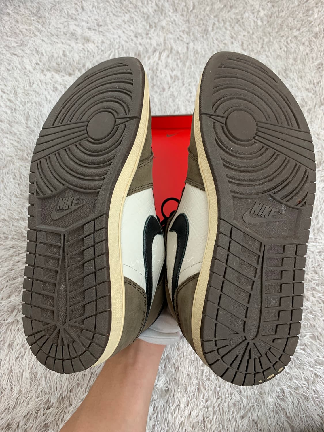 [275] 정품 나이키 x 트레비스 스캇 조던 1 하이 모카 상품이미지8