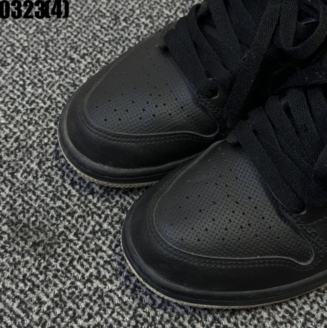 235 나이키 에어 조던 1 블랙 하이 스니커즈 0323(4) 상품이미지2