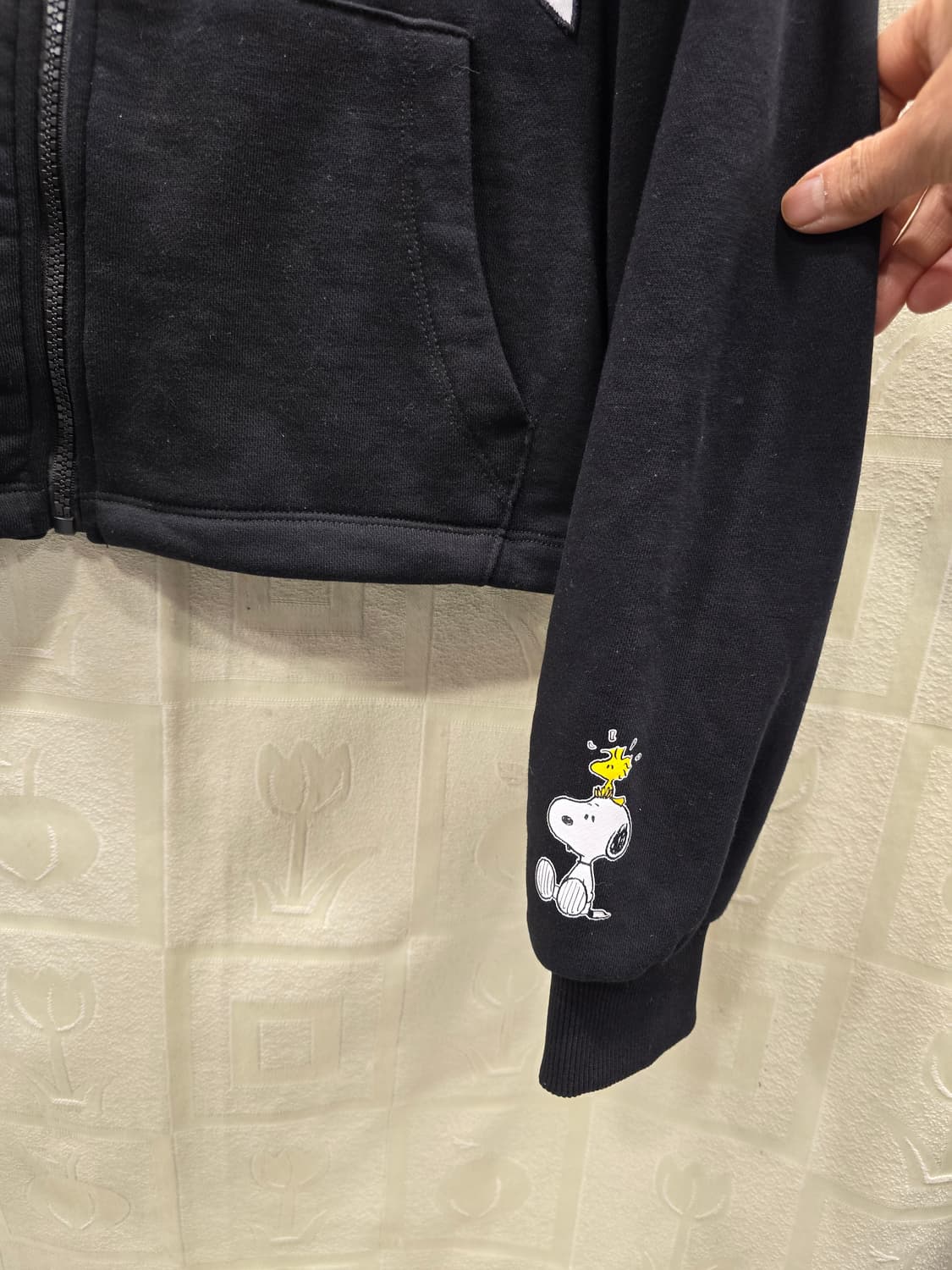거의새거) 피너츠 스누피 블랙 크롭 집업 자켓 85 (55~66) 상품이미지4
