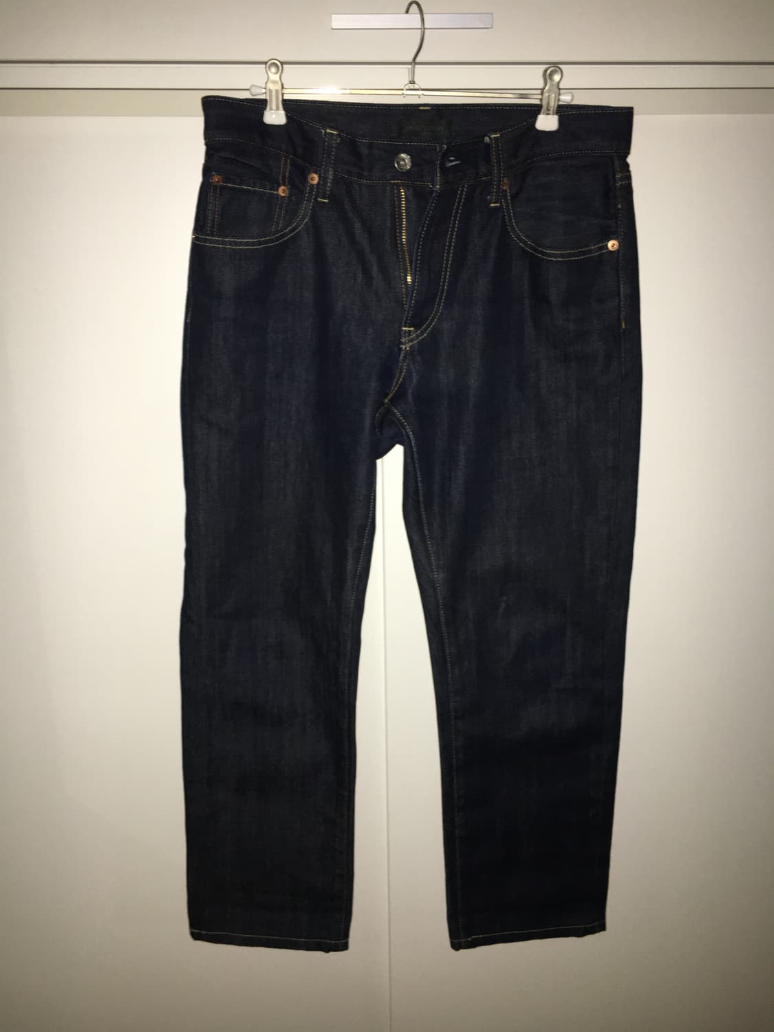 유니클로 인디고 레귤러핏 생지 데님 청바지 상품이미지1