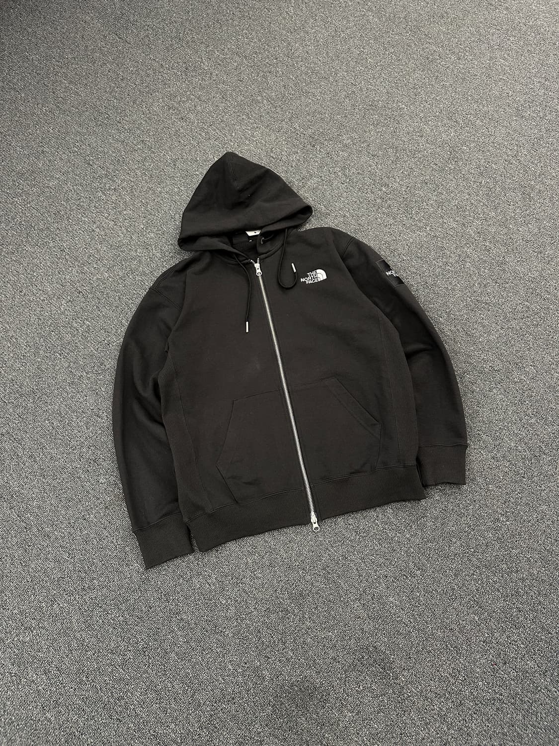 M) 노스페이스 블랙 크롭 후드집업 상품이미지3