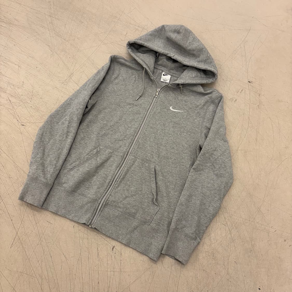 나이키 스우시 스몰로고 그레이 후드집업 상품이미지1