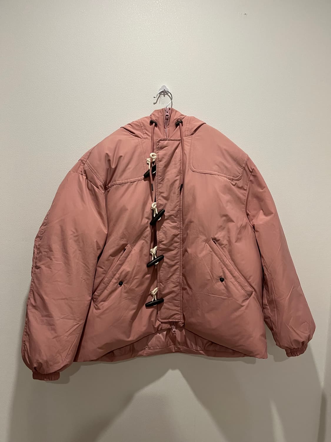 (M) 코드그라피 더플 후드 패딩 페일 핑크 상품이미지2