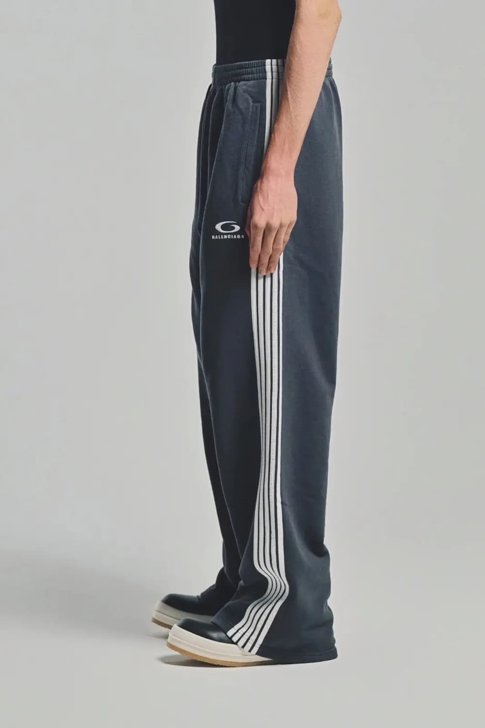 발렌시아가 루프 아이콘 배기 스웨트팬츠 상품이미지2