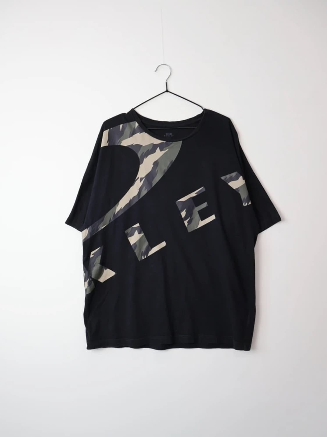 Oakley Camo Graphic Performance Tee 상품이미지5