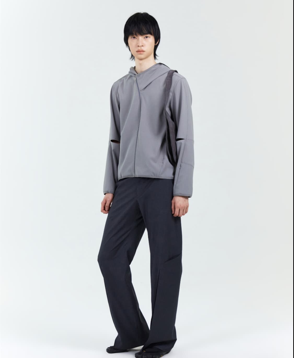 누마레 ee CUT-OUT SLEEVE HOODED ZIP JACKET 상품이미지3