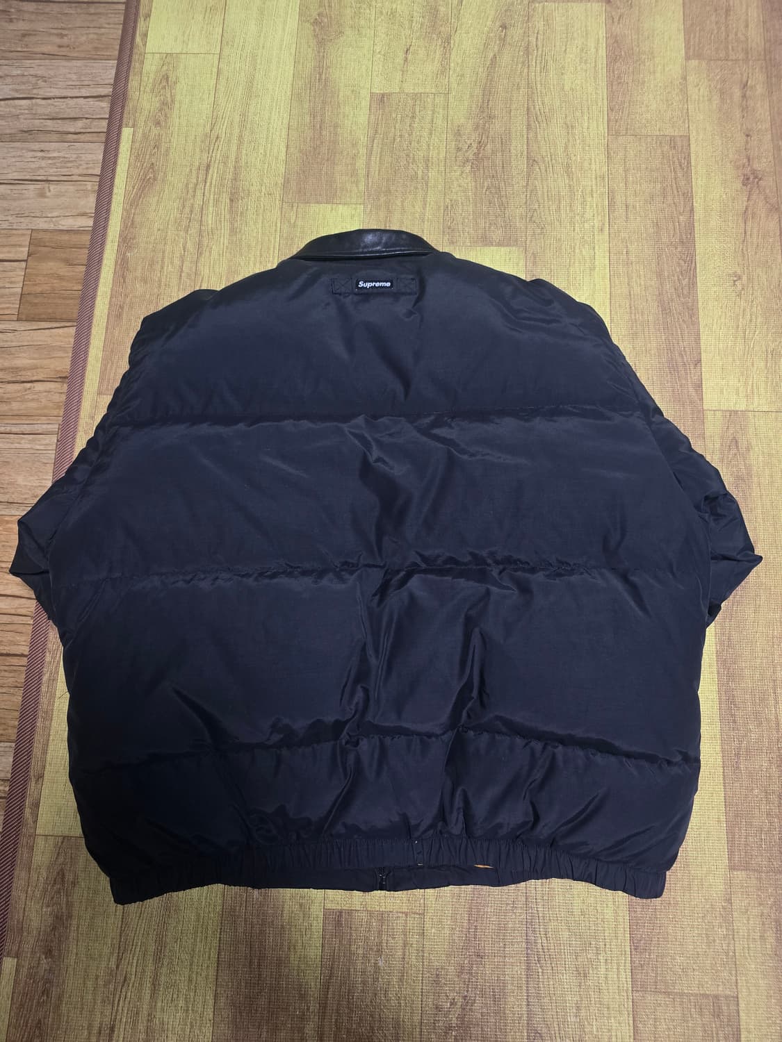 슈프림 레더 카라 패딩 상품이미지2