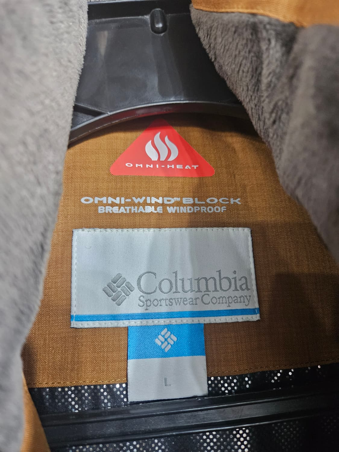 콜롬비아 옴니히트 카멜컬러 남성 100 구스다운 대장급 패딩  상품이미지3