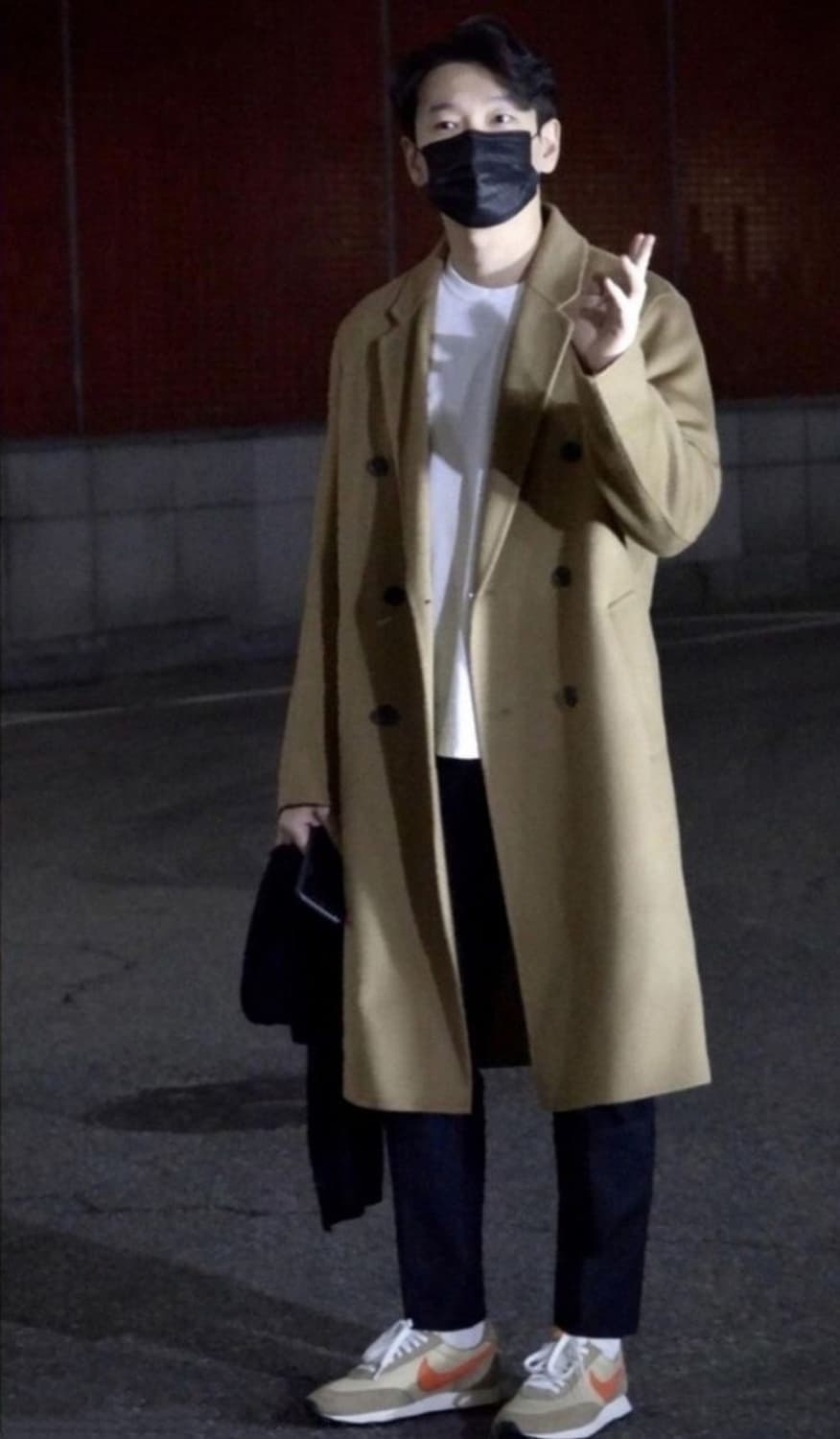 솔리드옴므 베이지 오버핏 핸드메이드 더블코트 48사이즈 상품이미지6