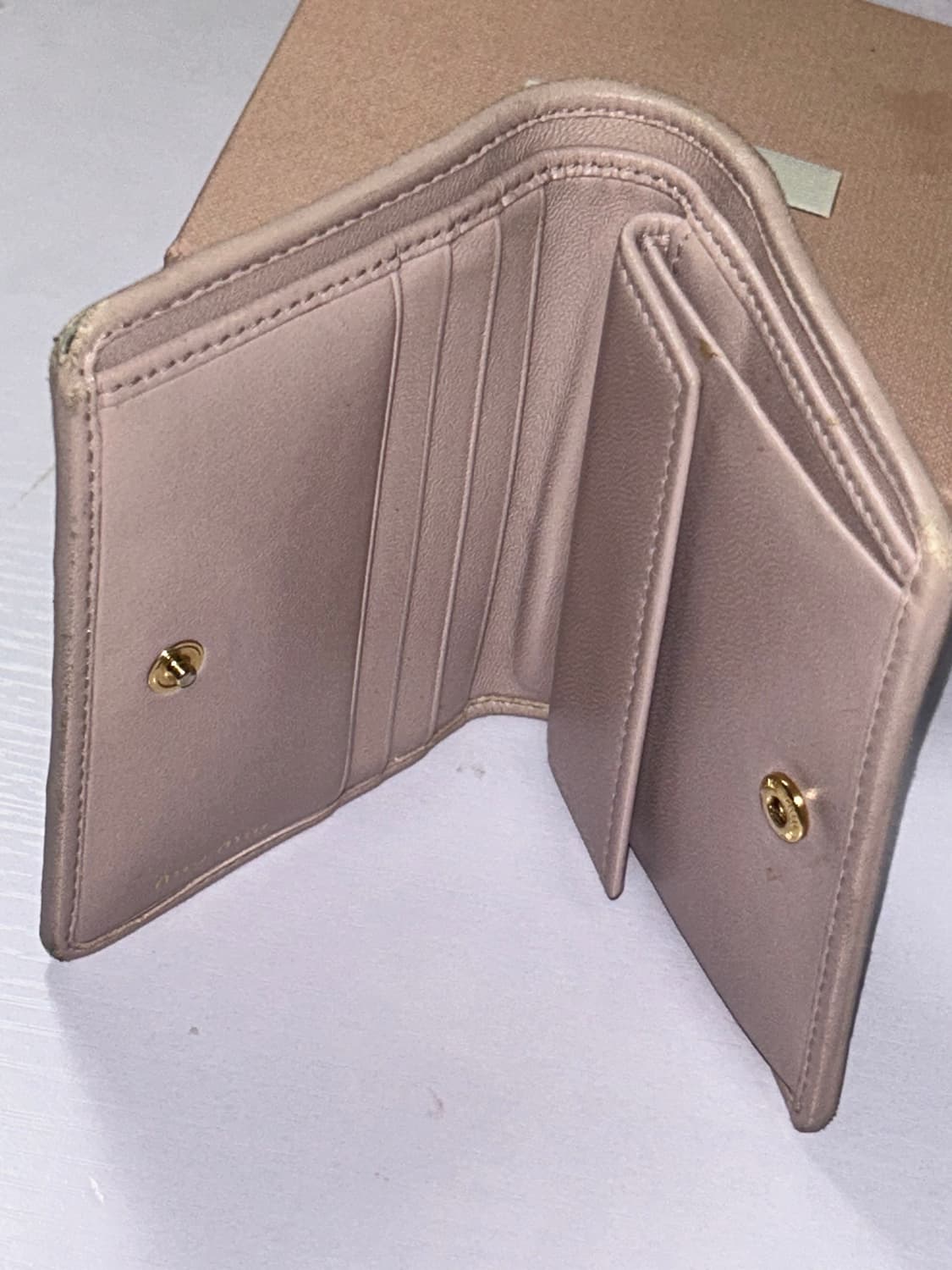 미우미우 마테라쎄 반지갑 상품이미지2