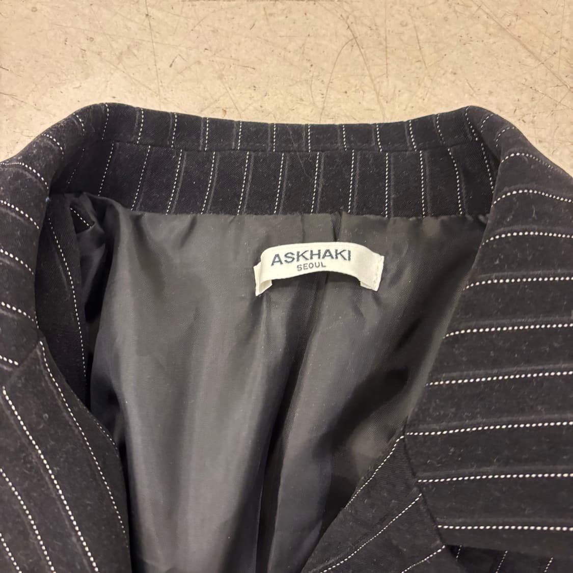 크롭 스트라이프 원버튼 블레이저 상품이미지3