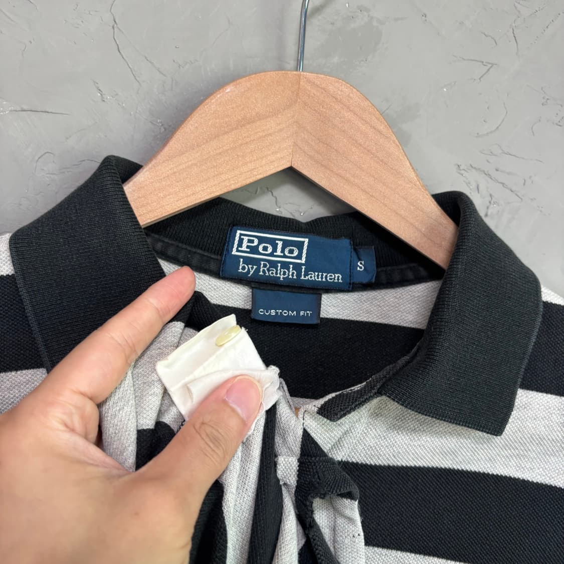 폴로 랄프로렌 스트라이프 카라티 반팔 그레이 블랙 상품이미지3