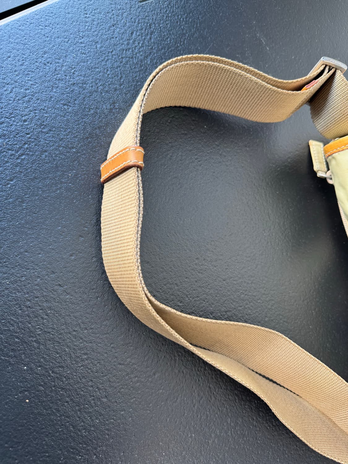 프라다 포코노 크로스백(정품) 상품이미지6