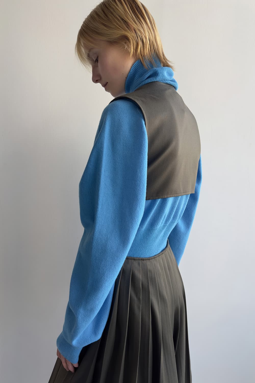 Low classic pleated dress khaki 상품이미지5