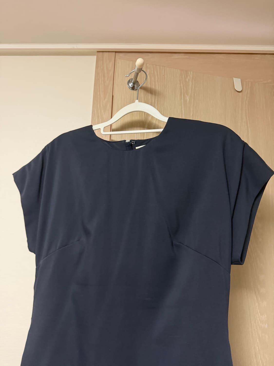 아크네 네이비원피스 상품이미지2