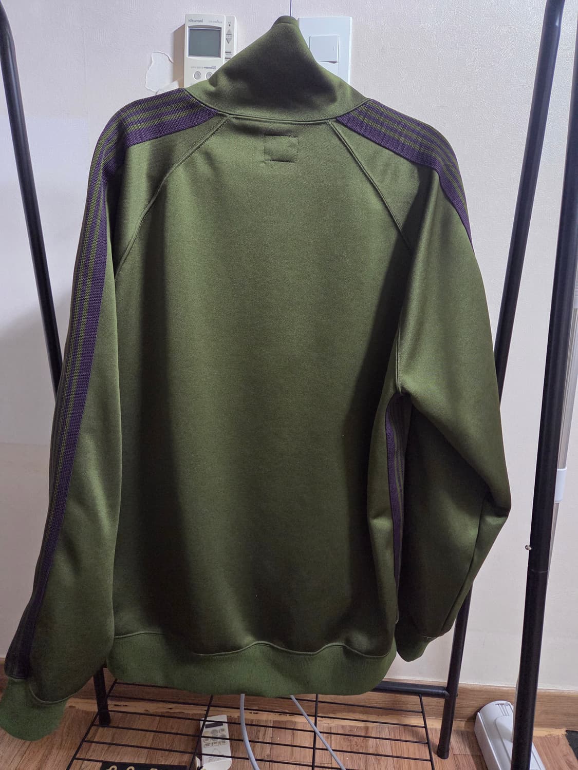 니들스 트랙 폴리 스무스 올리브 XL 상품이미지3