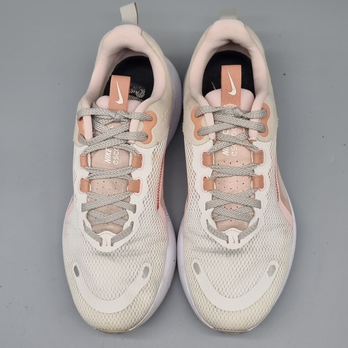 나이키 리액트 이스케이프런 운동화250 상품이미지2