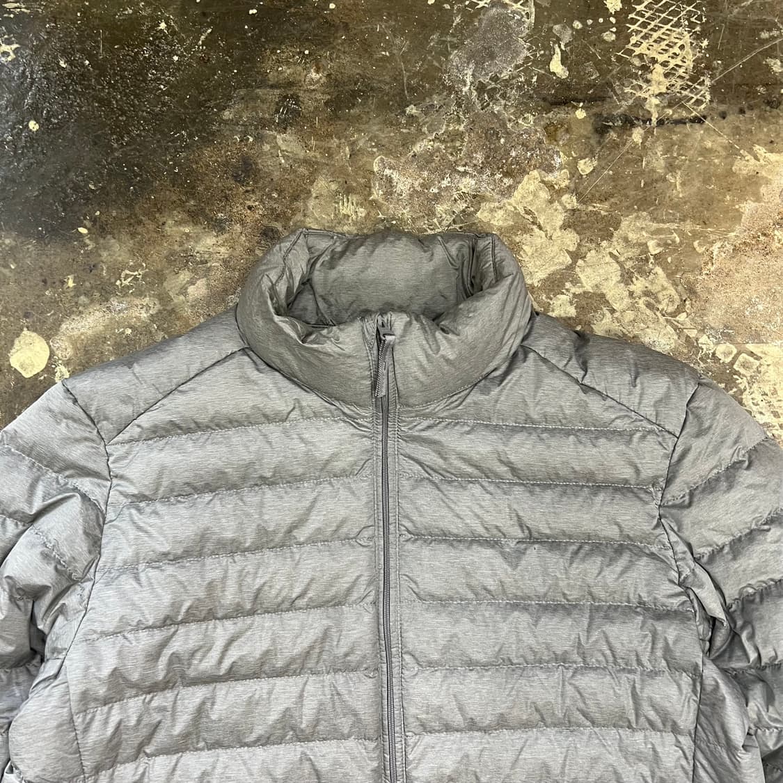 L) 유니클로 울트라 라이트다운 경량 패딩 점퍼 상품이미지2