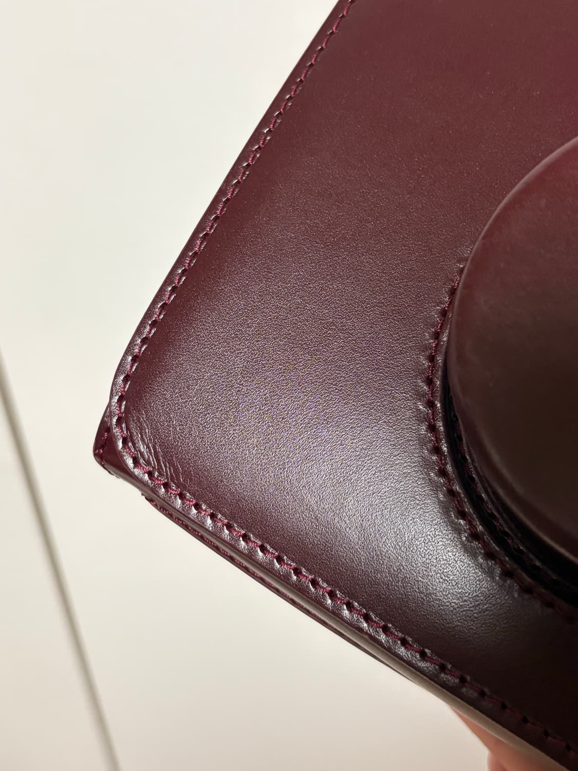 르메르 카메라백 버건디 상품이미지6