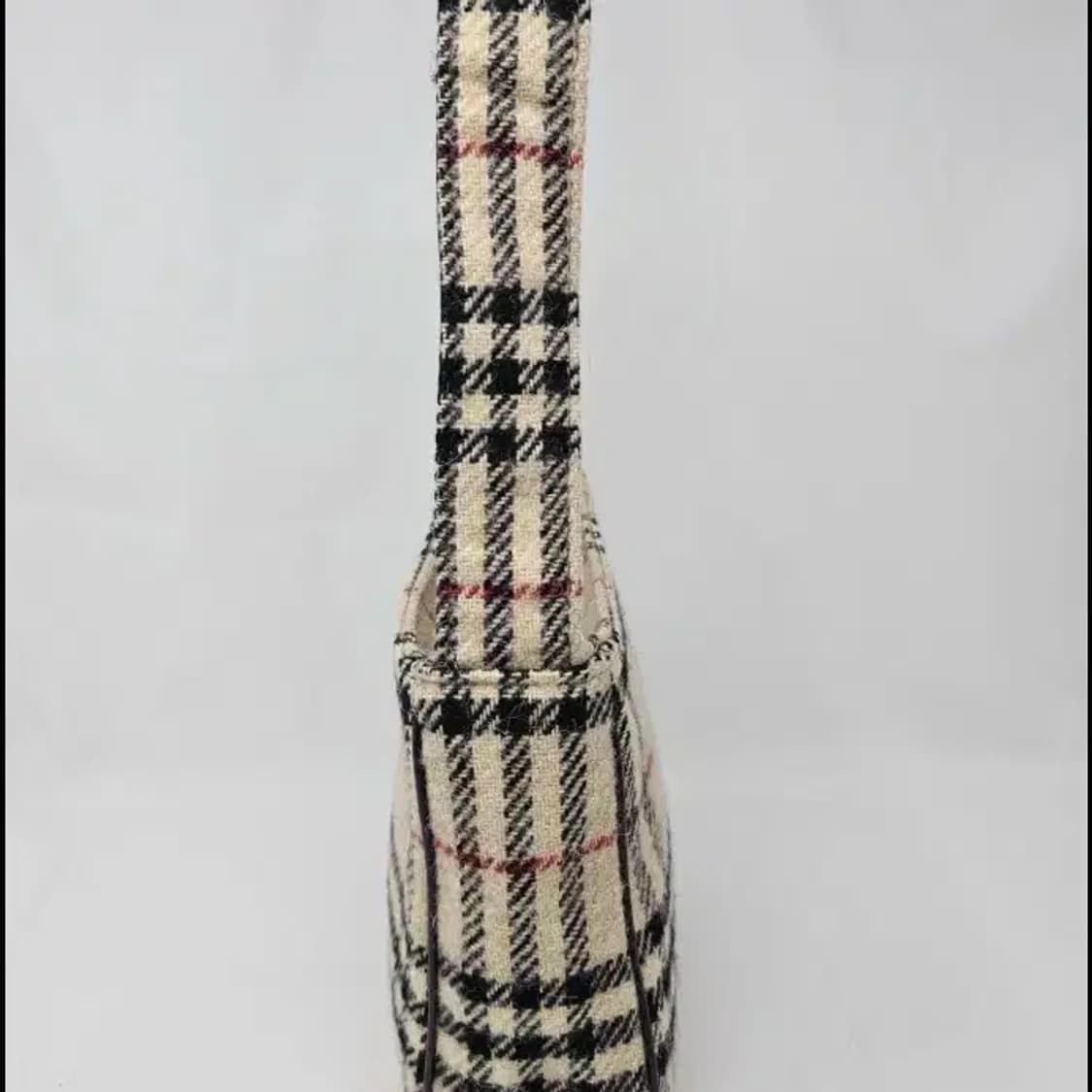 정품 버버리 체크 숄더백 상품이미지3