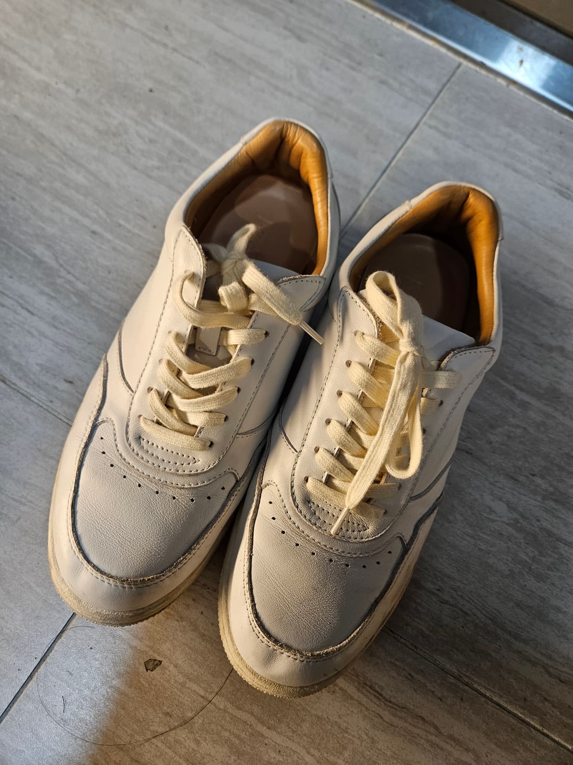 페몬트 스니커즈 serve 서브 260 상품이미지1