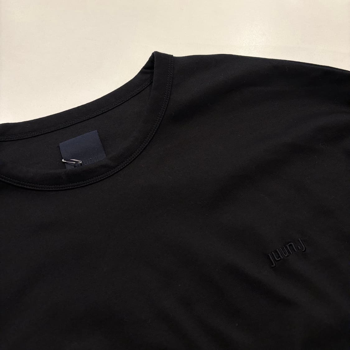 [L] 23ss 준지 무브먼트 블랙 롱슬리브 긴팔 티셔츠 D554 상품이미지5