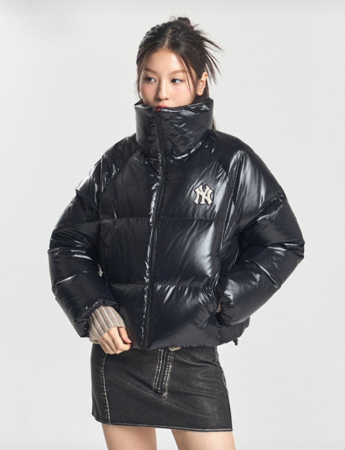 MLB 여성 크롭 유광 커브 패딩 NY 블랙 S 상품이미지2