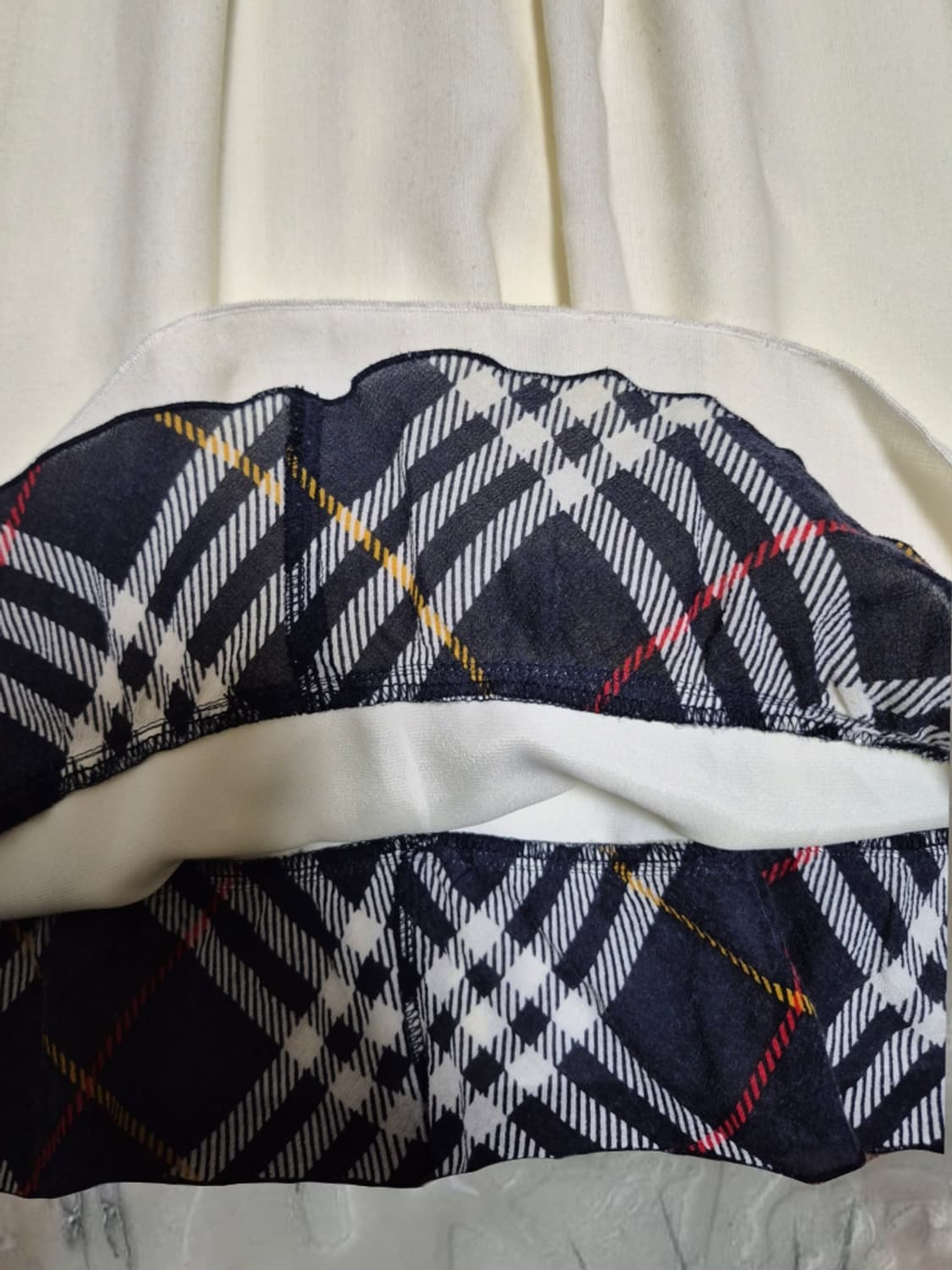 버버리 블루라벨 아이보리 플레어 미디 원피스 노바체크 38사이즈 상품이미지3