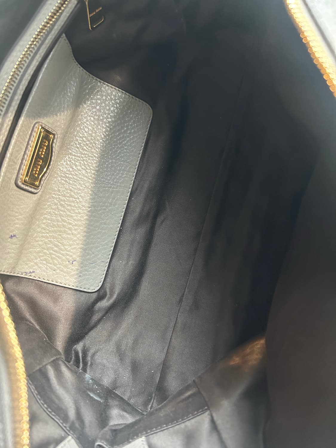 데일리🩶)) 미우미우 마드라스 레더 숄더백 상품이미지4