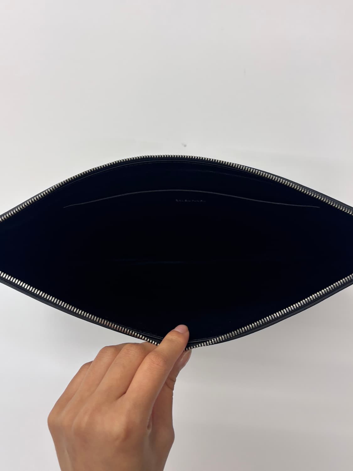 Balenciaga 발렌시아가 블랙 클러치백 상품이미지5