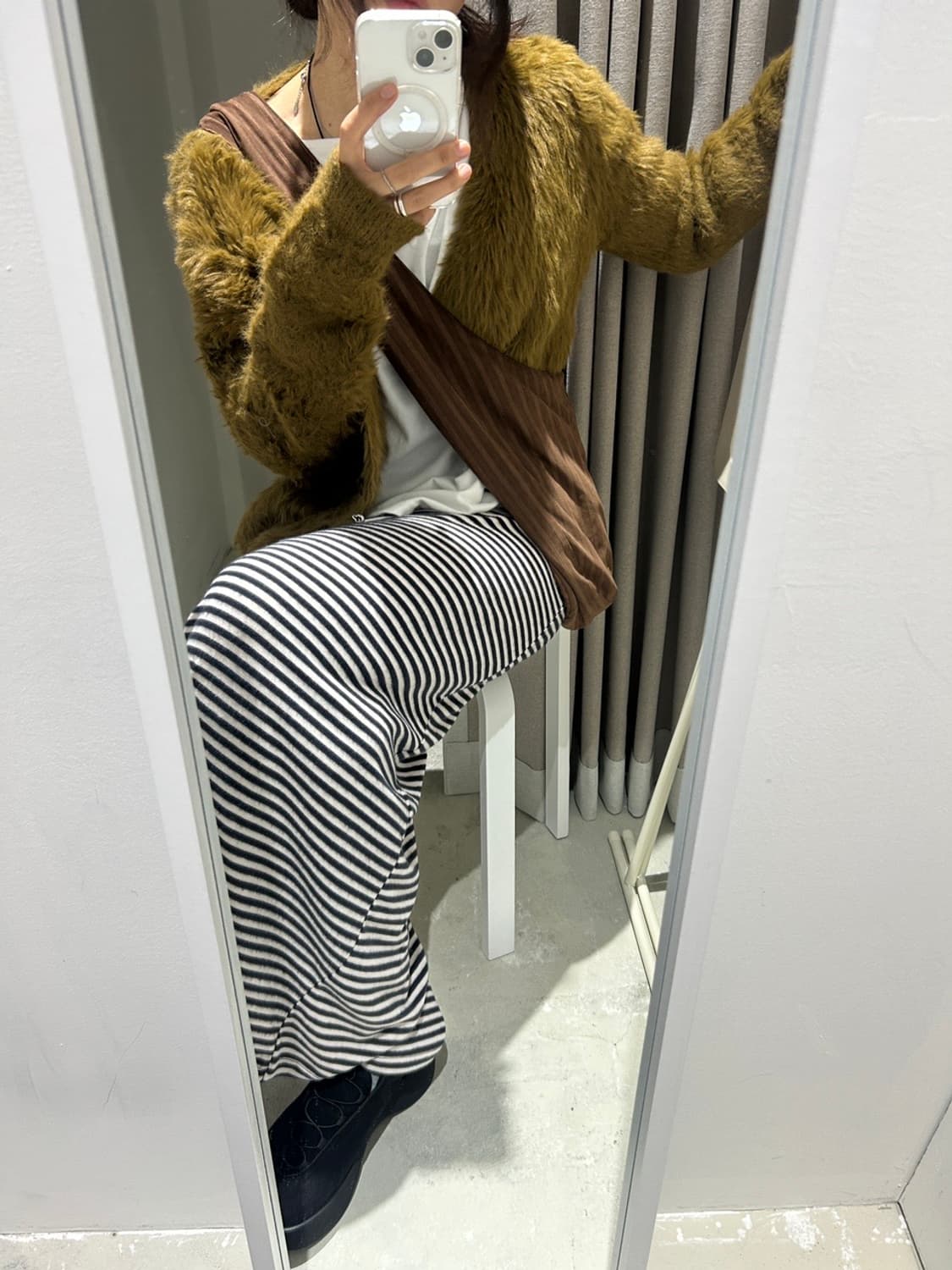 뮤로우 소프트 카멜 퍼가디건 상품이미지2