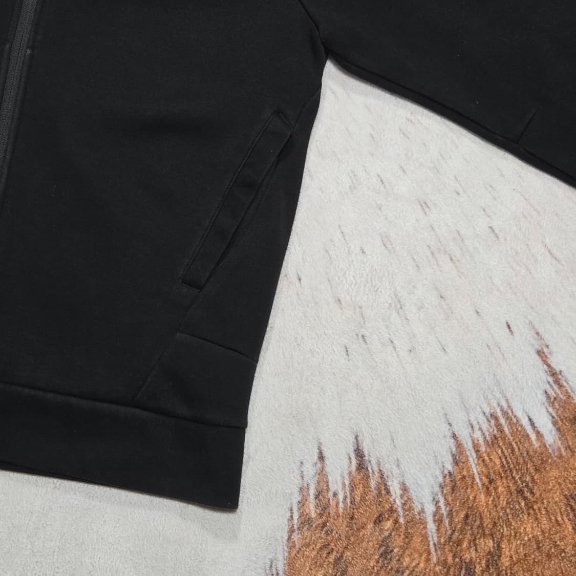 푸마 블랙 후드집업 상품이미지3