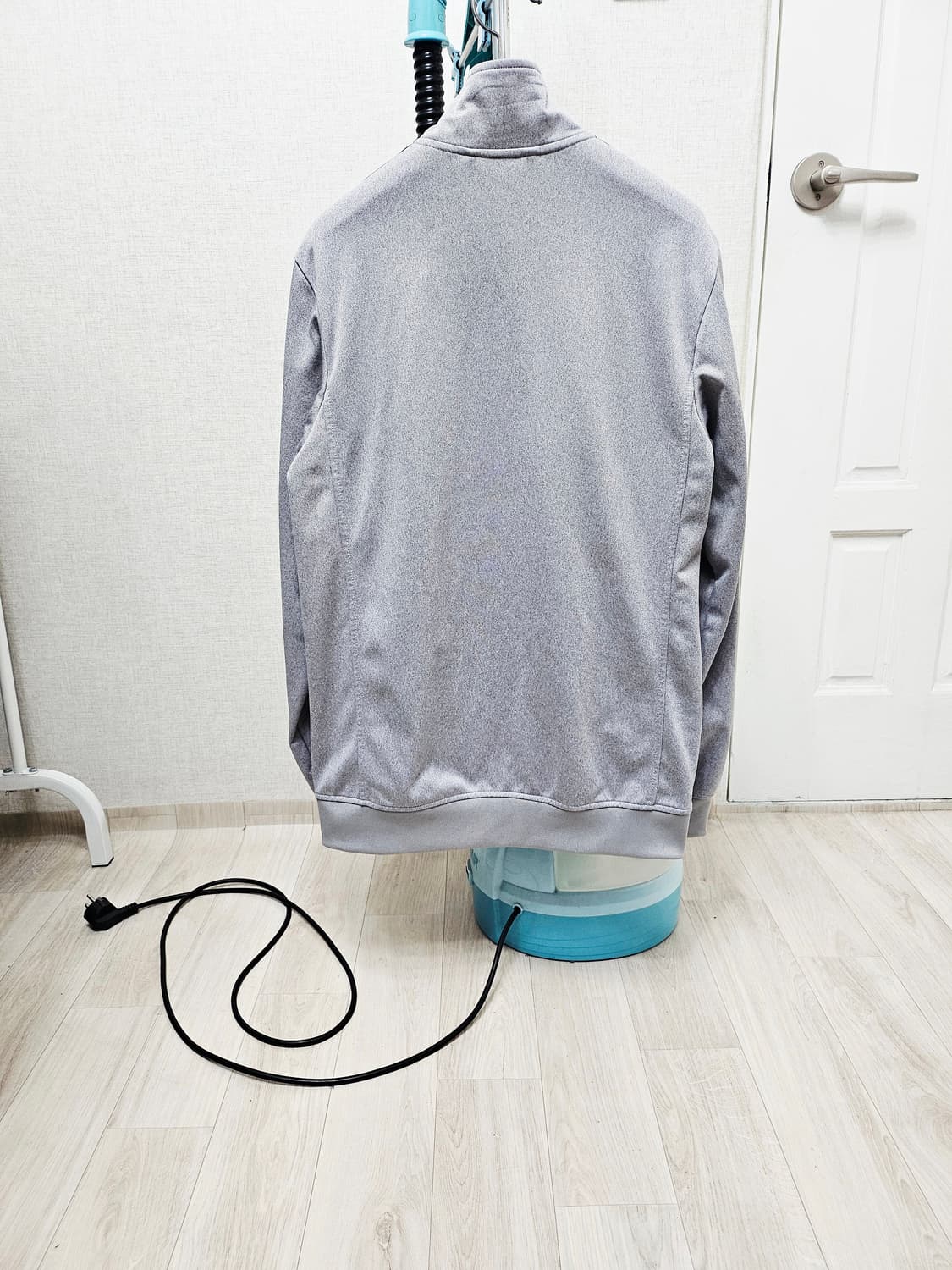 (95)M ☆초대장급☆ 아디다스 에센셜 [회색네이비] 트랙탑져지 상품이미지7