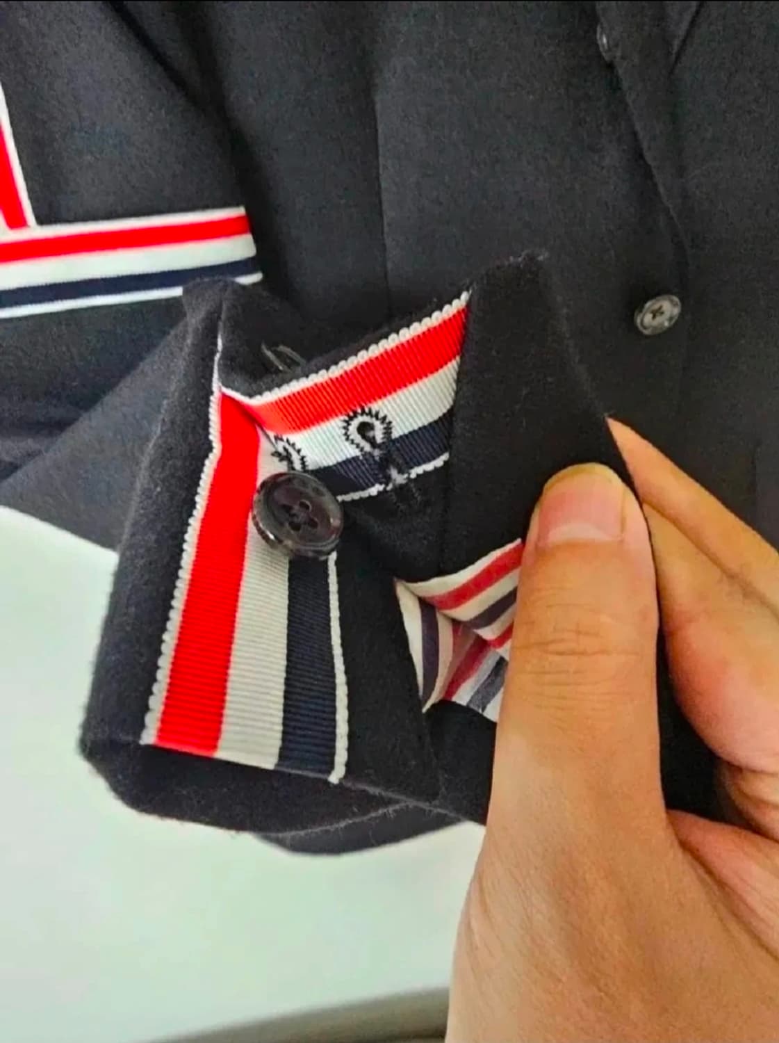 톰브라운 더블 삼선 암밴드 울자켓(2/새상품급/정품) 상품이미지6