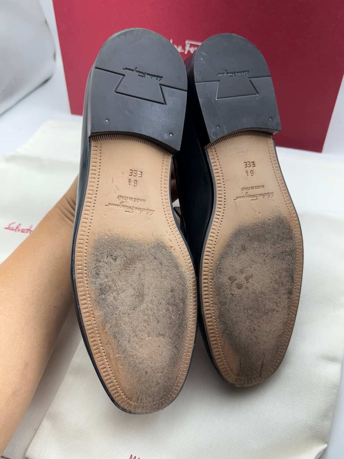 정품)페라가모255/260 상품이미지9