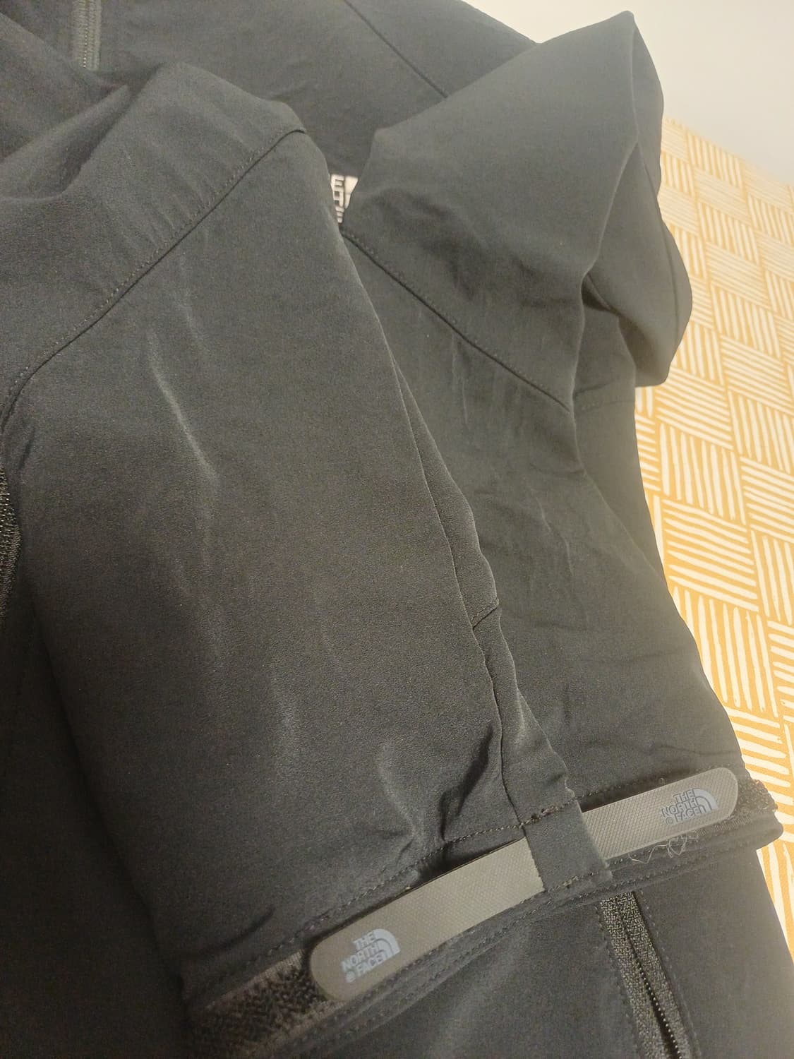 노스페이스 블랙 바람막이 자켓 여성 [85] / 상품이미지5