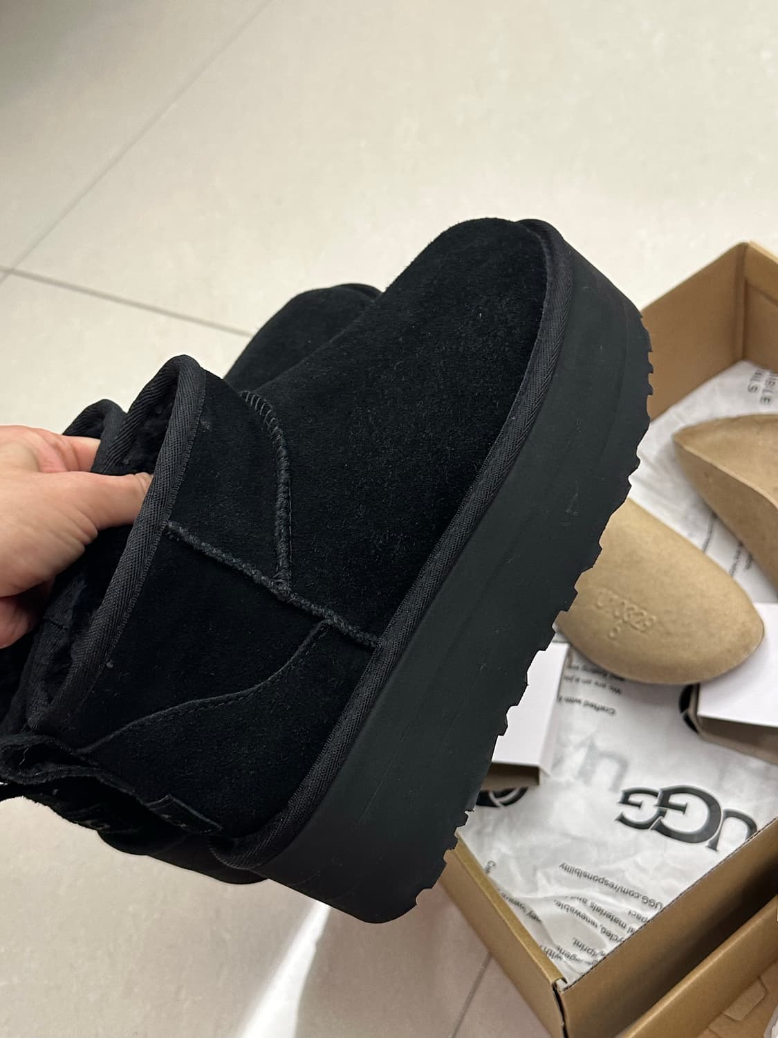 (정품 SS급!!!) 어그 울트라 미니 6사이즈(230) 상품이미지1