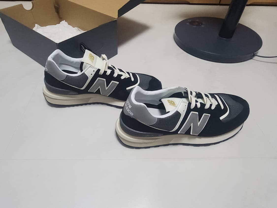 [새상품] 뉴발란스 574 레거시 블랙 300 상품이미지5