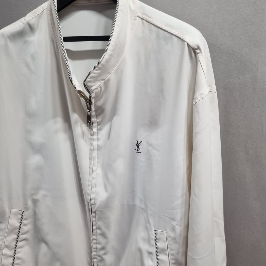입생로랑 화이트 봄버 자켓 상품이미지2
