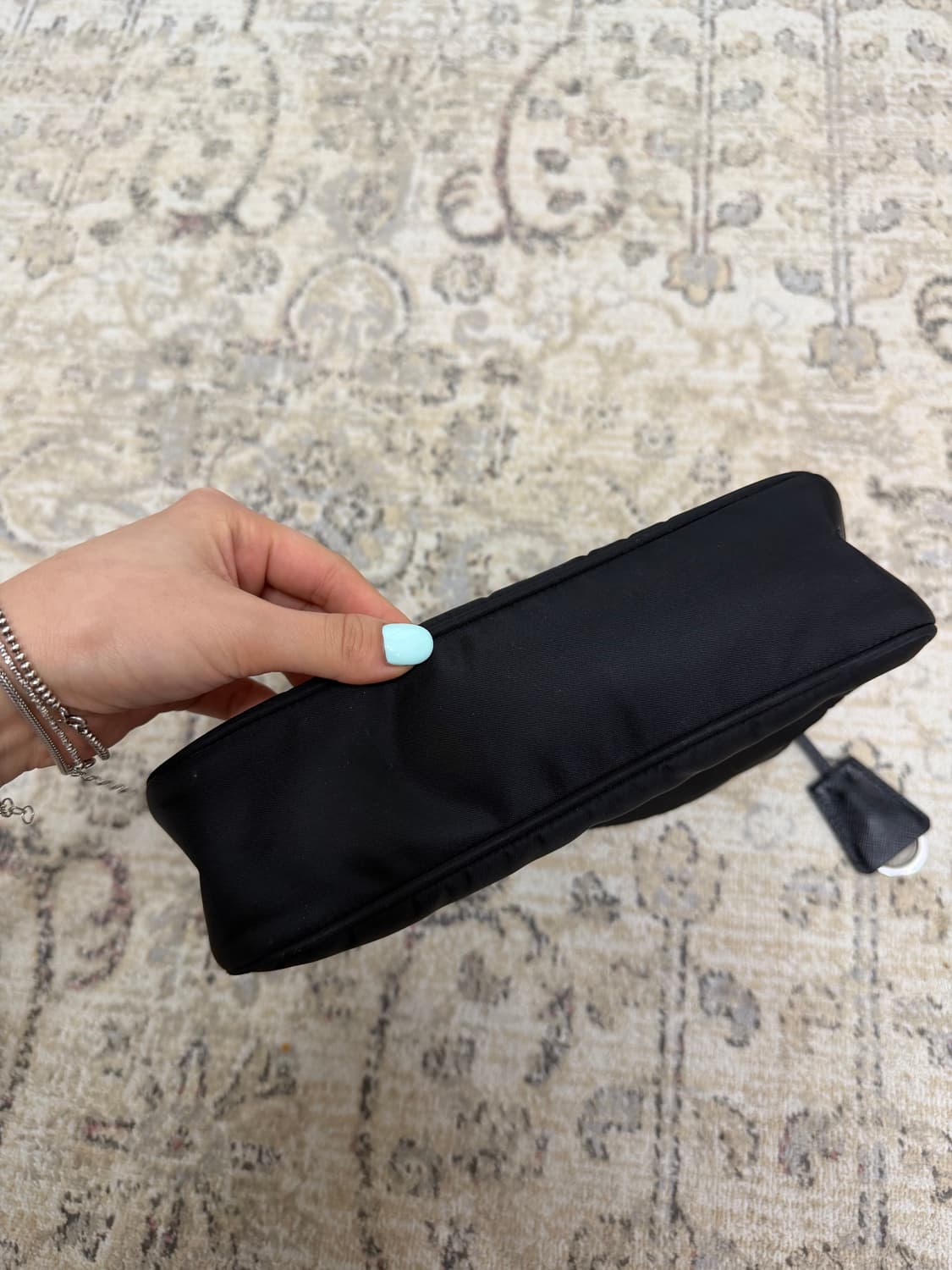 프라다 리에디션 2000 리나일론 호보백 상품이미지4