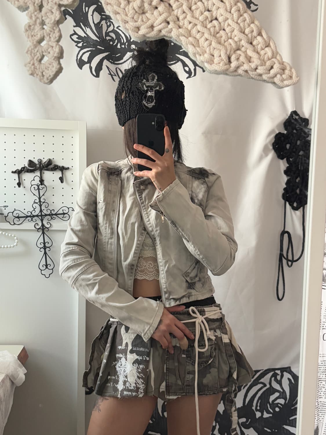 • Light Gray Tie Dye Crop Neck Buckle Ja 상품이미지4