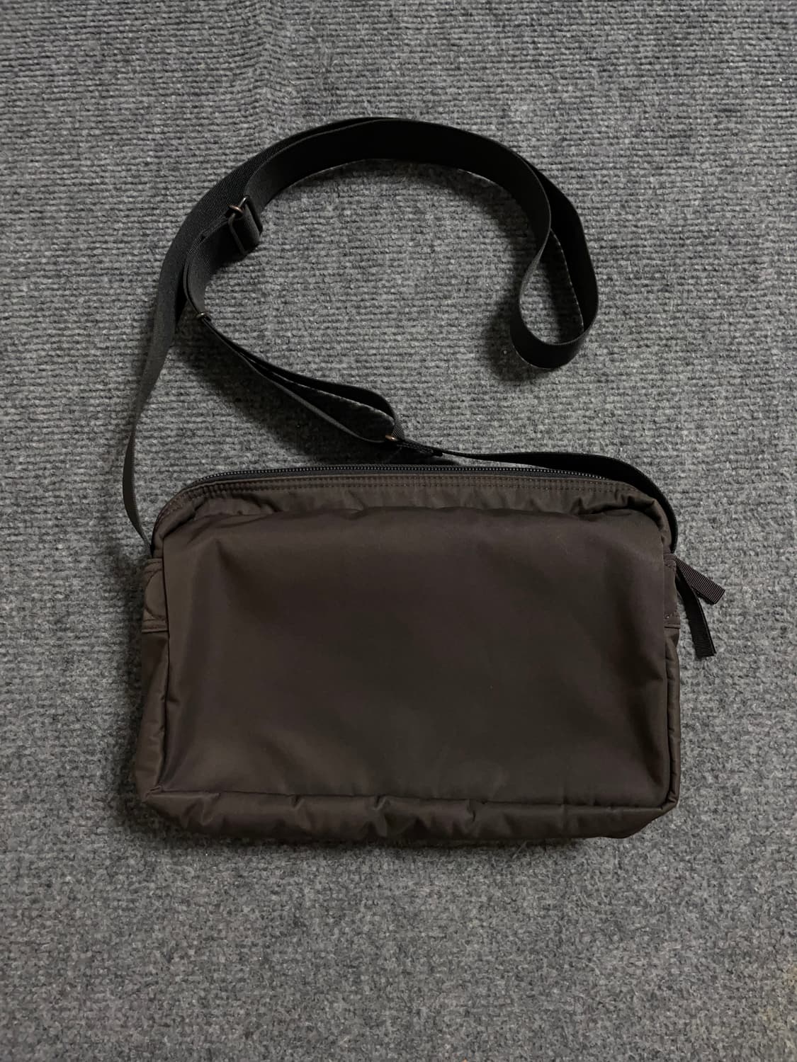 포터 브라운 나일론 숄더백 상품이미지6