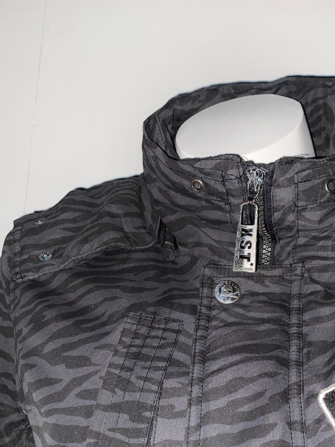 바츠 스튜디오 유니언잭 지브라 패딩 자켓 ໒꒱ 상품이미지6