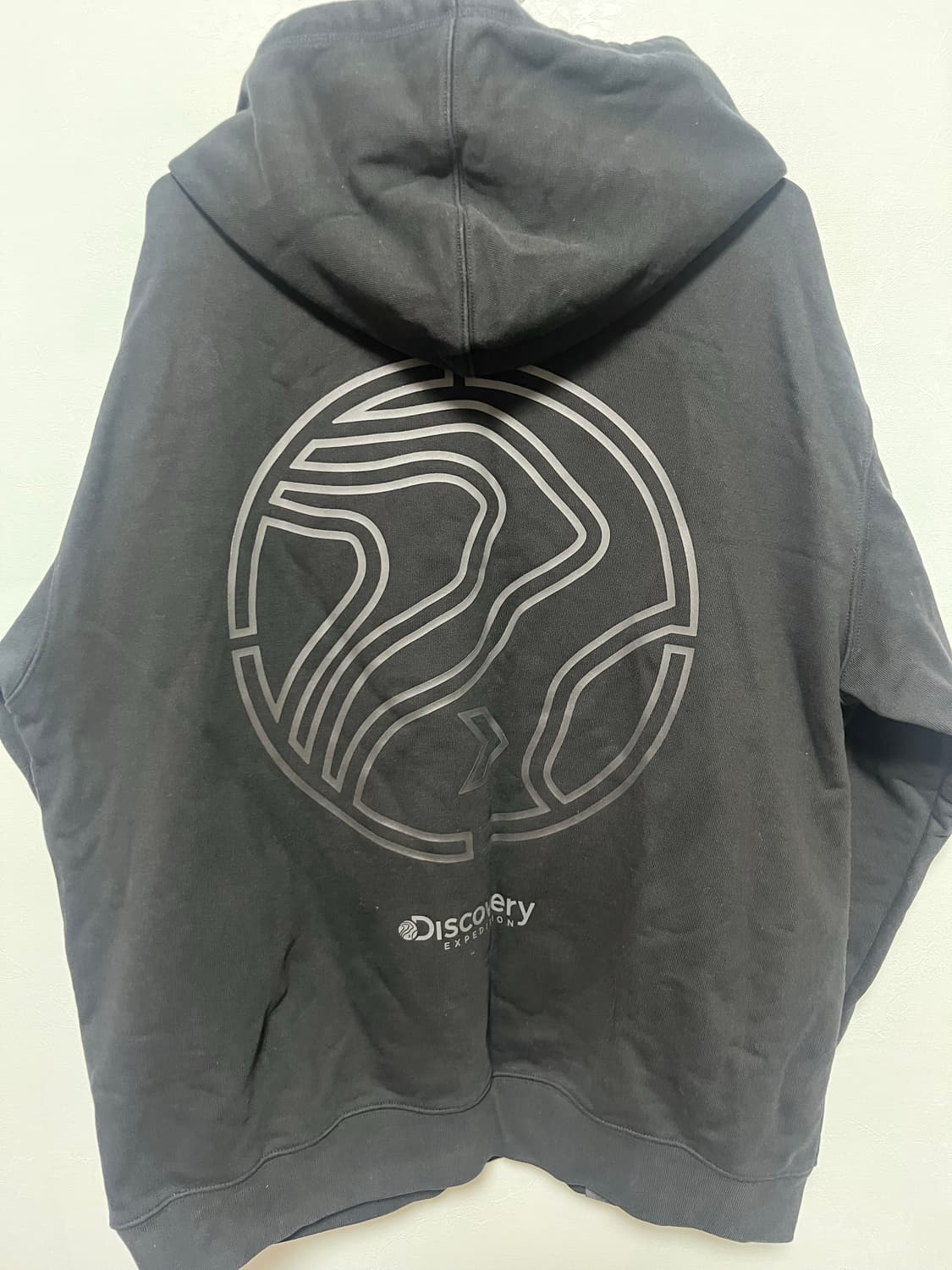 디스커버리 검정색 후드티 상품이미지2