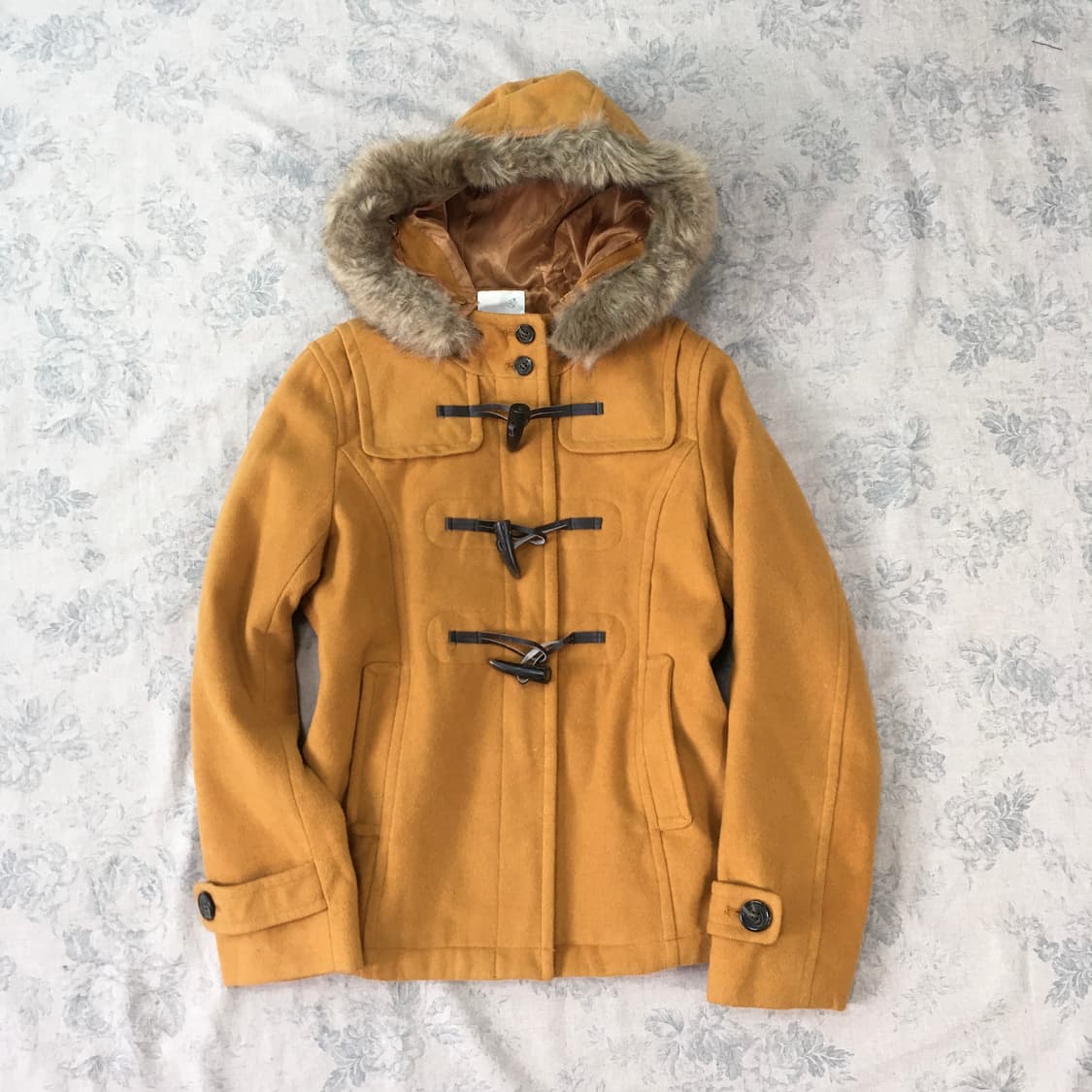 earth music 머스타드 후드 퍼 더플하프코트 상품이미지1