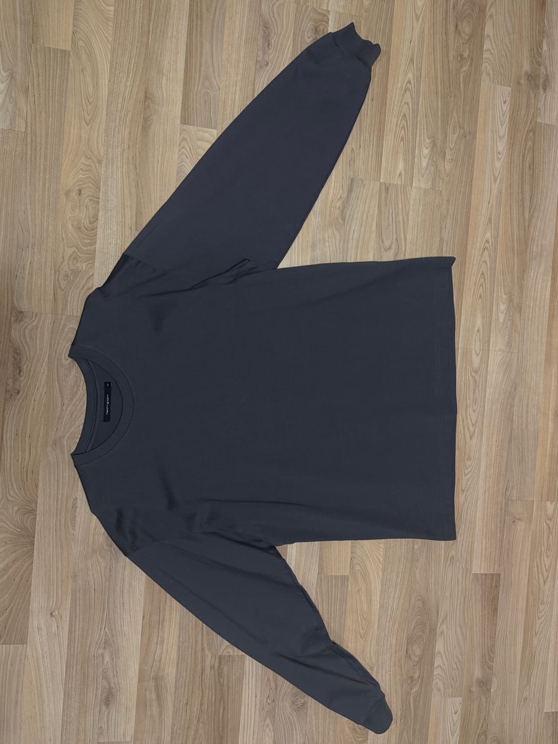 해칭룸 레이어링 티셔츠 상품이미지1