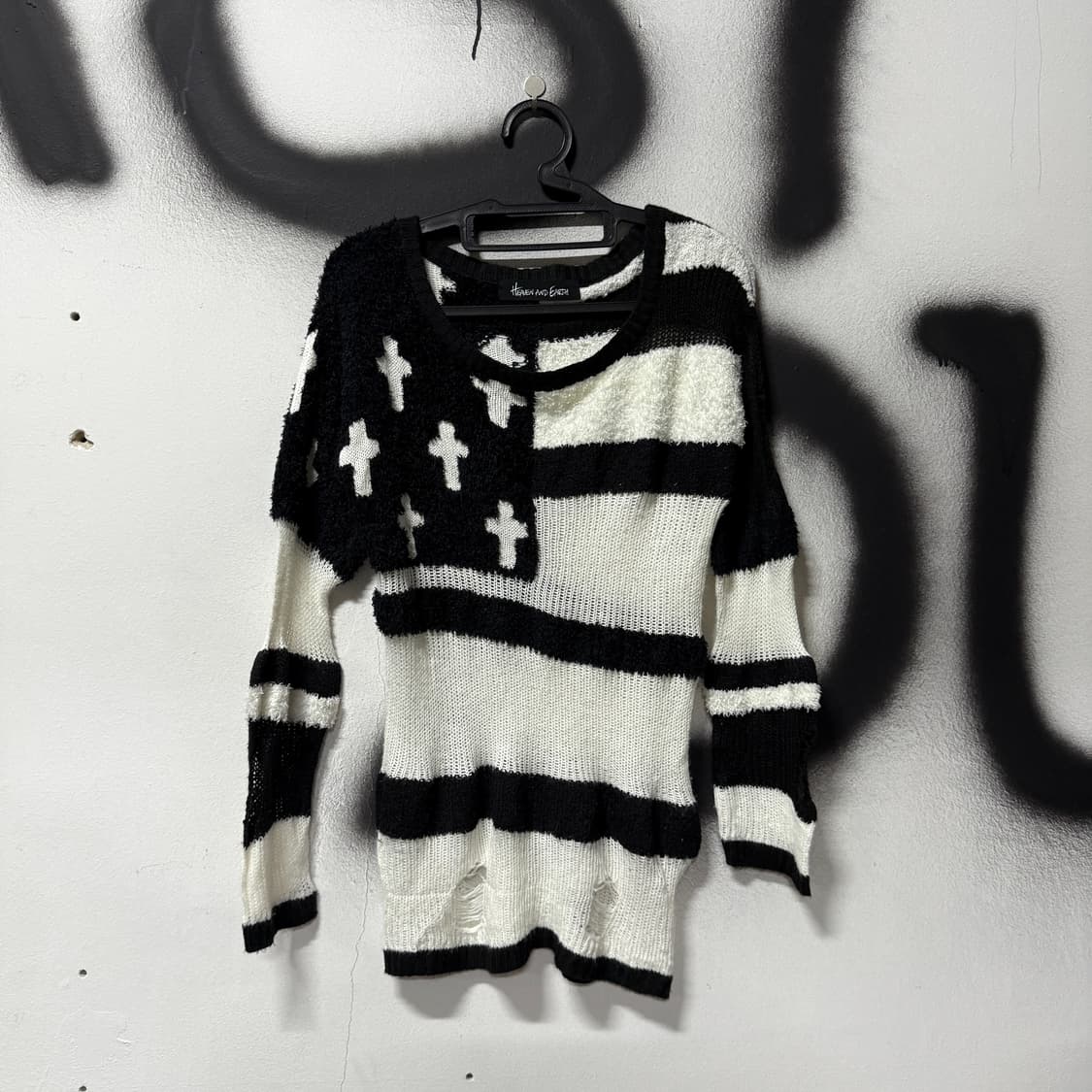 VTG 빈티지 고스펑크 십자가 패턴 데미지 퍼 니트 상품이미지1