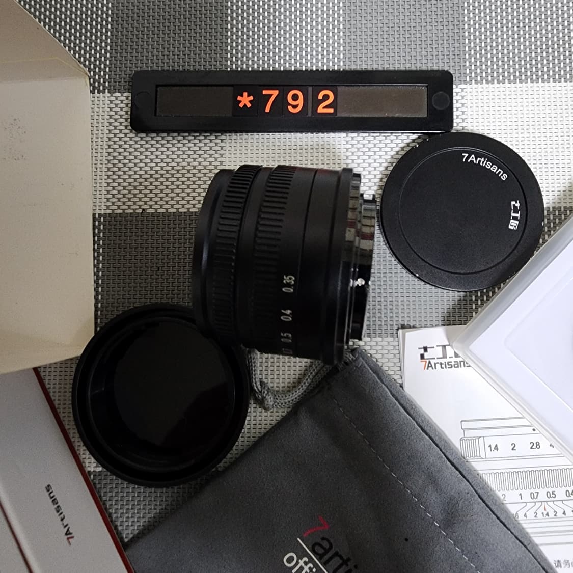 7아티산 35mm 1.4 단렌즈 박스품 상품이미지4